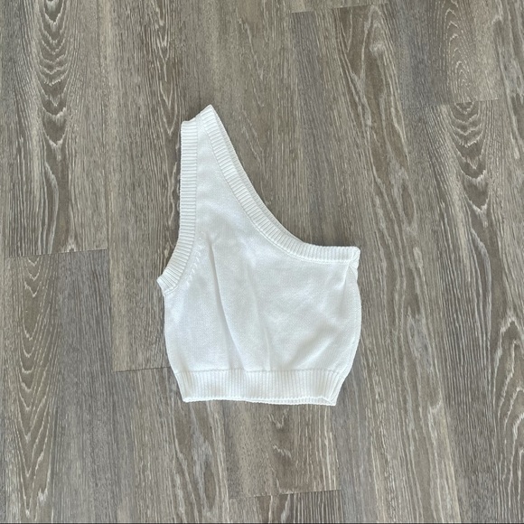Knit One Shoulder Tank - Picture 2 of 3